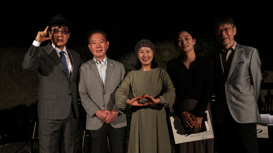 성우 이미지