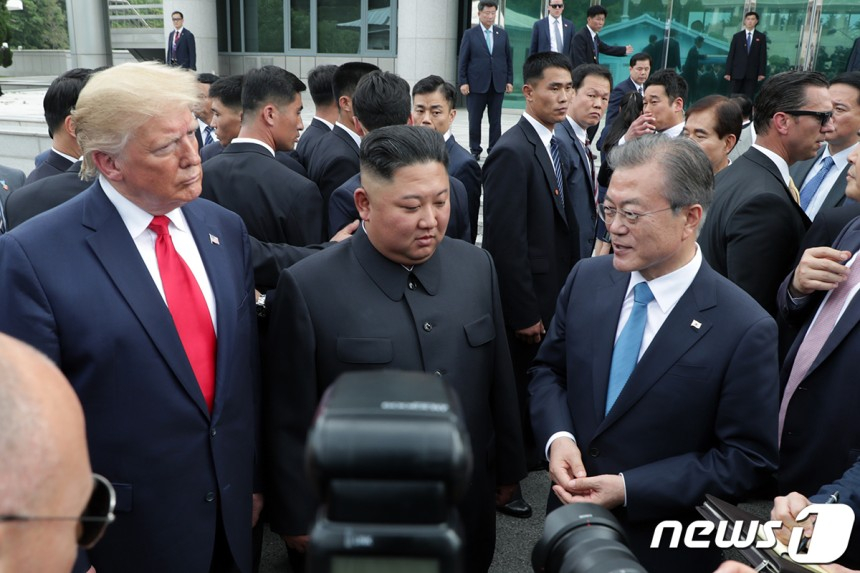 짝 이미지