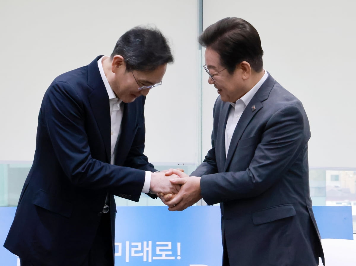 한국경영아카데미주 이미지