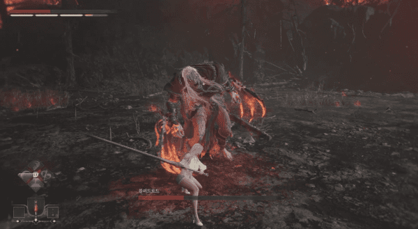 - 점프&nbsp;→ 2초 후 돌진(가드 불능)