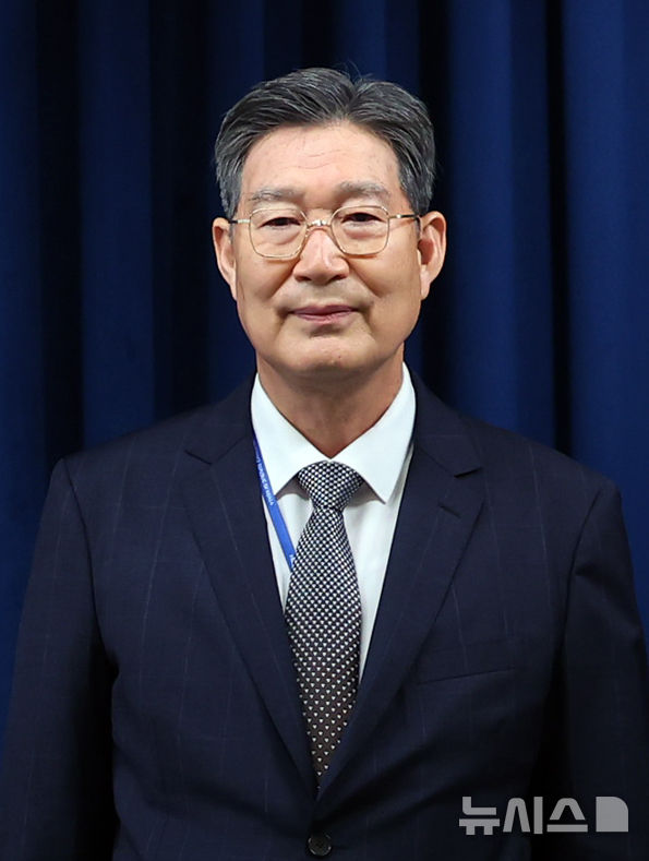 민정인력 이미지