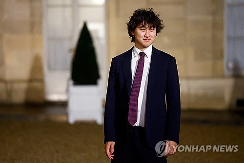 알랙산더원 이미지
