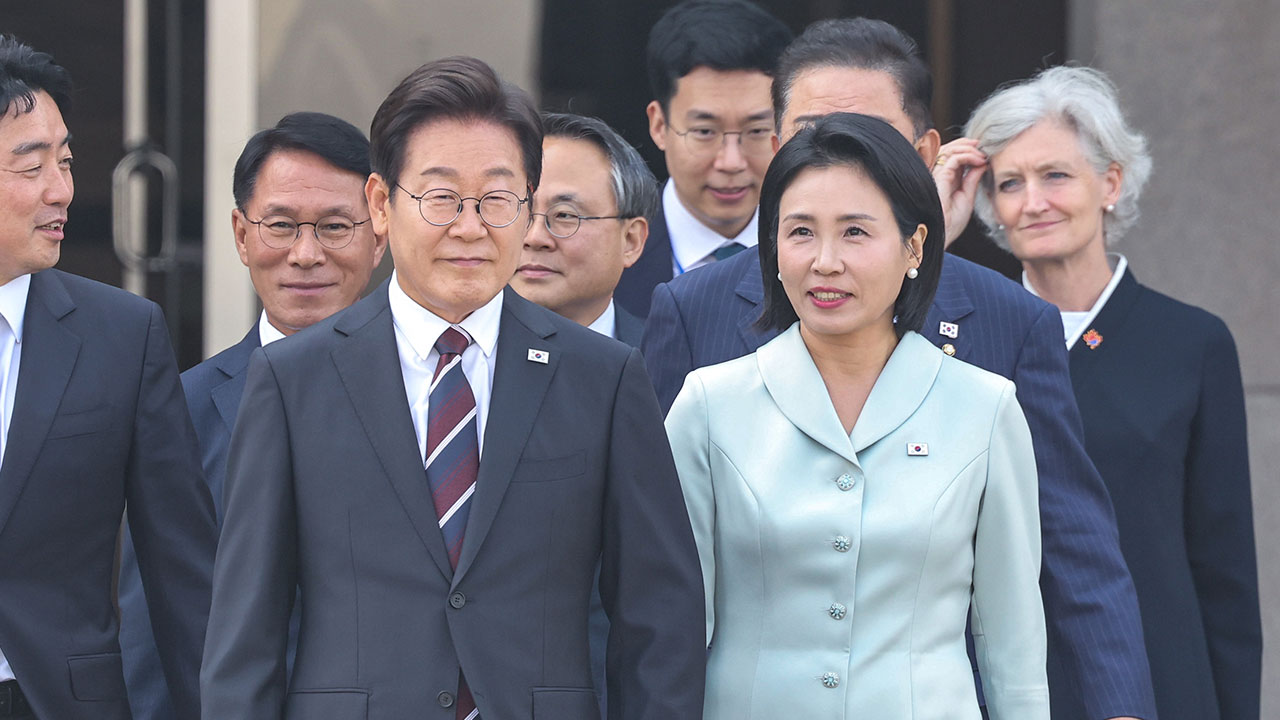 "정상외교 복원의 출발점"…이 대통령, G7 참석 위해 캐나다로 - kakaoTV "정상외교 복원의 출발점"…이 대통령, G7 참석 위해 캐나다로