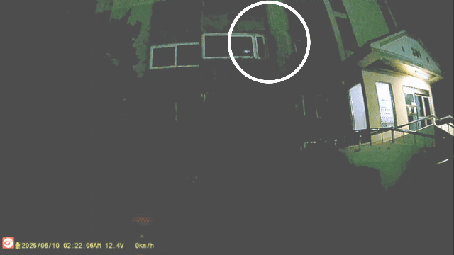 10일 새벽 대구 달서구 한 아파트에서 50대 여성이 살해 당해 경찰이 추적에 나선 가운데 유력한 용의자인 40대 남성이 범행 전 가스 배관을 타고 피해자의 집에 침입하는 모습이 담긴 블랙박스 영상. 독자 제공