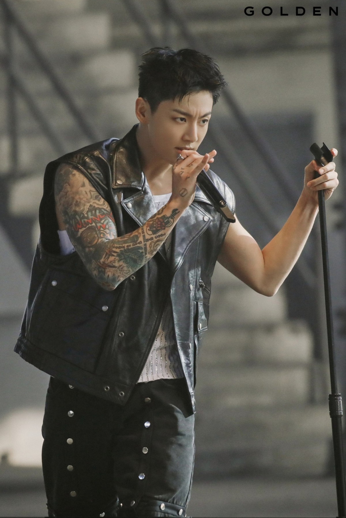 방탄소년단 정국 'Standing Next to You' 스포티파이 12억 돌파