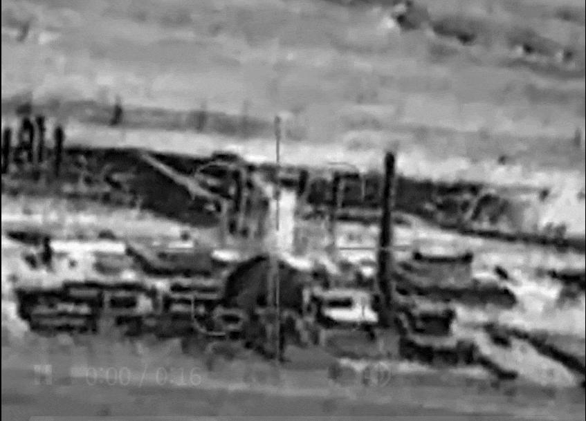 이스라엘군이 공개한 아라크 중수형 원자로에 대한 미사일 공격 모습. IDF