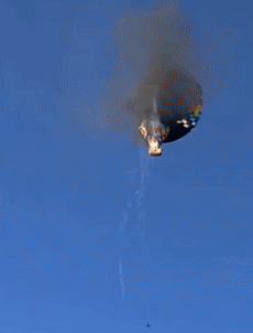 불이 난 열기구가 관광 도중 추락해 8명이 숨지는 참사가 발생했다. ⓒ 뉴시스