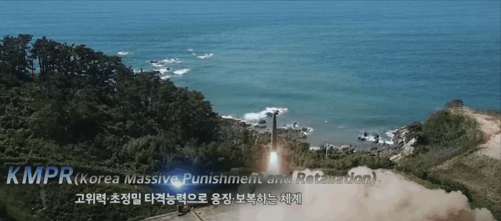 현무-5로 추정되는 미사일 발사 장면 /유튜브 캡처