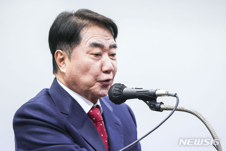이석현 전 부의장 복당 관련 이미지