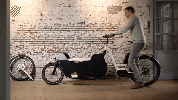 손쉽게 화물 자전거로 변신할 수 있는 전기 자전거가 나왔다. (영상=Flanders DC 유튜브)