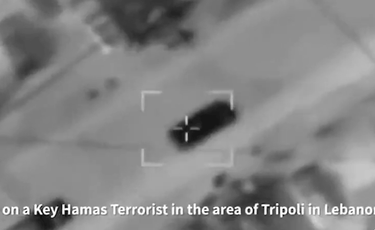 이스라엘군이 이날 레바논 북부 트리폴리 인근을 공격해 하마스의 레바논 지부 핵심 지휘관인 메흐란 무스타파 바주르를 암살했다. 사진은 바주르가 탑승한 차가 폭격을 받고 폭발하는 모습. 이스라엘군 제공