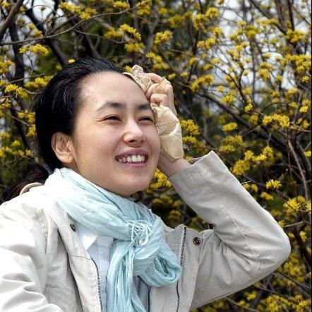 아이 없이 이혼했는데.. 숨겨둔 딸있다고 스캔들 퍼져서 눈물흘린 여배우