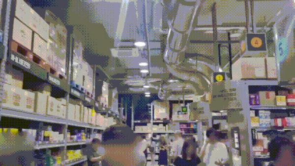 10일 '창고형 약국'으로 주목받는 경기 성남시 수정구 메가팩토리 약국이 개점 한 달을 맞았다. 2025.7.10/뉴스1 ⓒ News1 이정환 기자