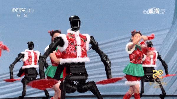 휴머노이드 로봇의 춘제 특별 갈라쇼 공연 장면/사진=중국 관영 CCTV 유튜브 캡처