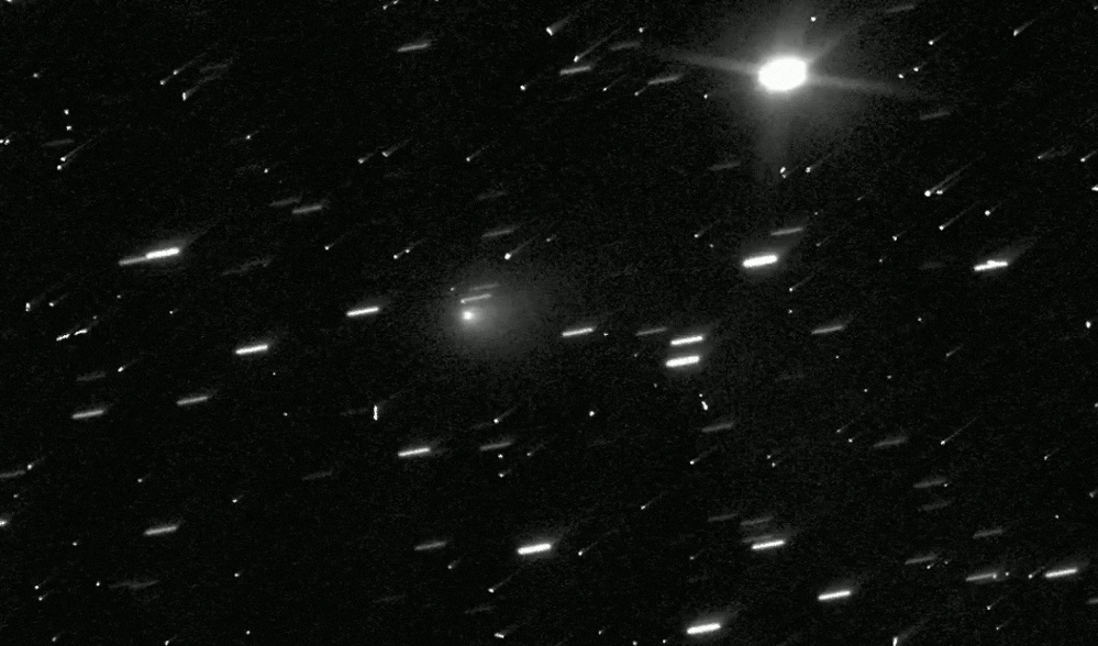 지난 21일 허블우주망원경이 포착한 성간 천체 3I/ATLAS의 이동 모습. NASA 제공