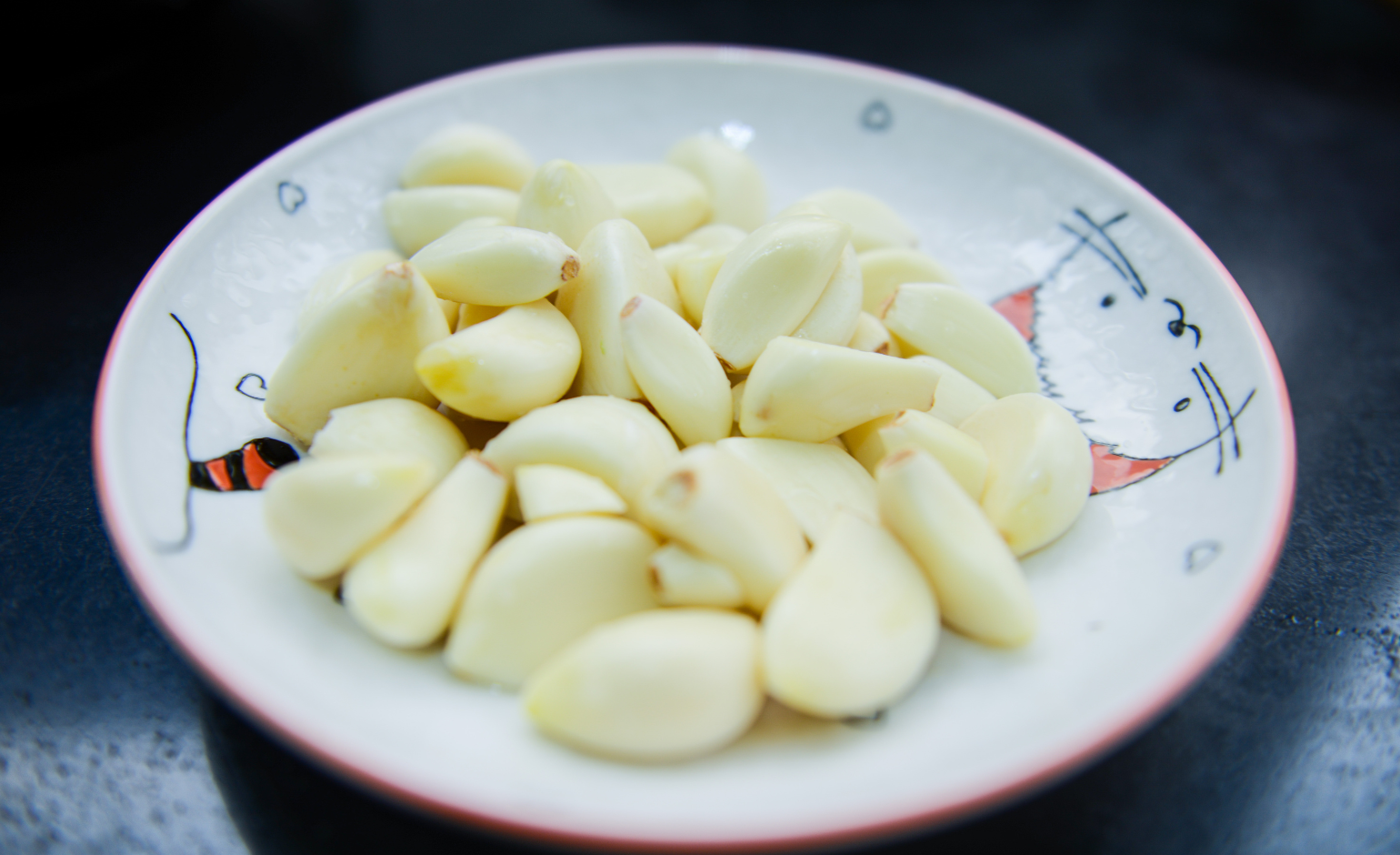 Garlic bulbs and cloves