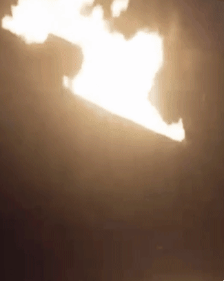 지난 25일 밤에서 16일 새벽 사이 크라스노다르 지방의 러시아 공군기지에서 화재가 발생해 Su(수호이)-27UB 항공기가 파괴됐다. 우크라이나 중앙정보국 페이스북 제공