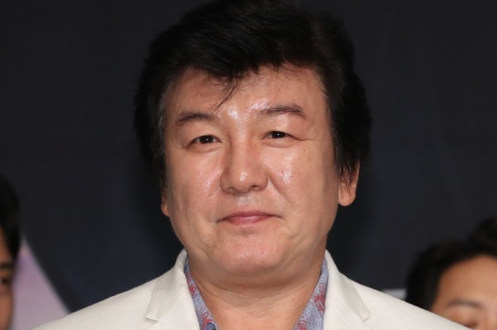 팬티 팔아서 1600억 벌고 200평 펜트하우스 사는데 아직도 솔로인 67세 연예인