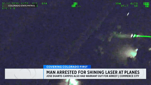 31일(현지시간) 밤 9시 15분쯤 미국 콜로라도주 덴버국제공항 근처에서 불특정 다수의 항공기에 레이저를 발사한 혐의로 40대 남성 한 명이 체포됐다. 2025.8.1 CBS콜로라도 화면(콜로라도주순찰대 제공)