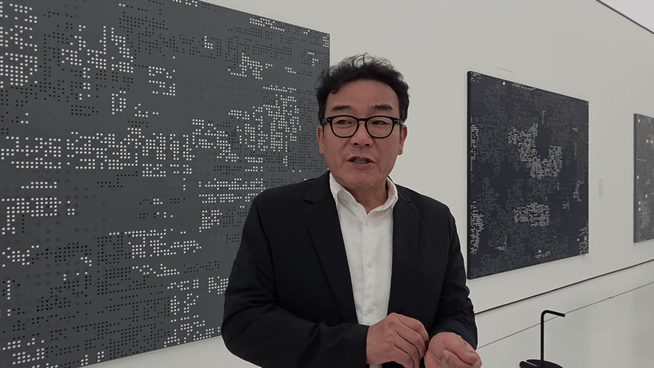 [사진=박현주 미술전문기자] 5일 박종규 작가가 광동미술관에서 작품 설명을 하고 있다. 2025.08.05. hyun@newsis.com *재판매 및 DB 금지 *재판매 및 DB 금지