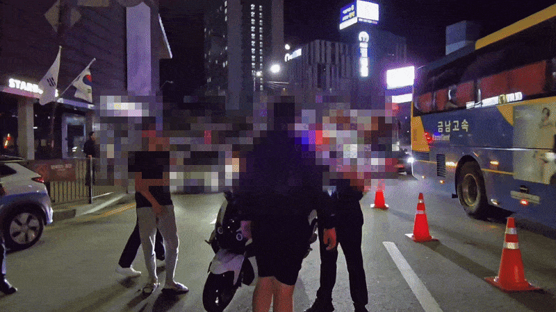 충남경찰청과 충남자치경찰위원회가 천안·아산 일대에서 벌어진 폭주행위를 단속하고 있다. 충남경찰청 제공
