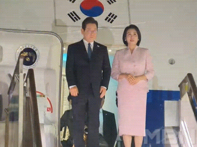 이재명 부부 성남 서울공항 도착 / 사진=MBN DB