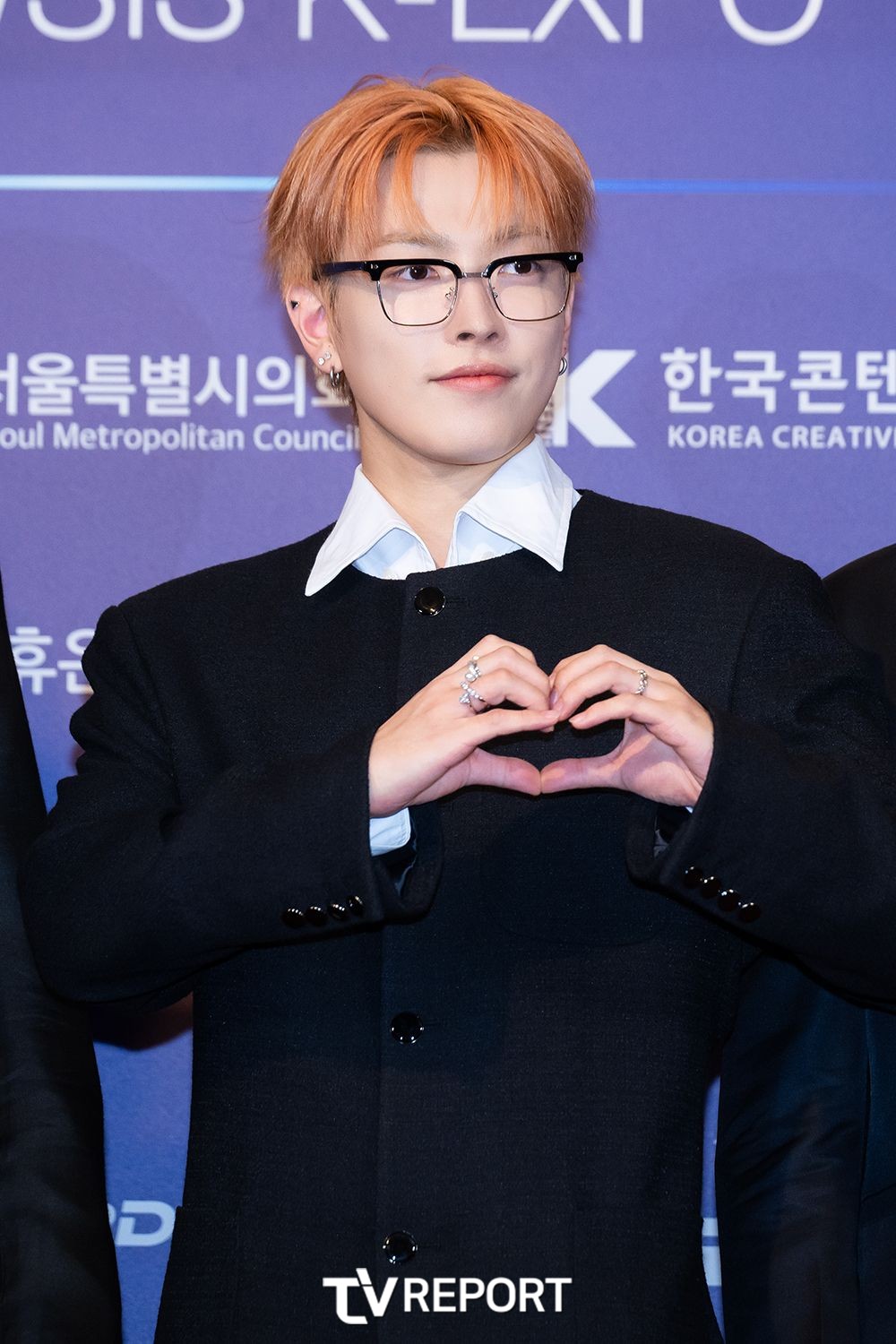 [T포토] 에이티즈 홍중 ‘오늘도 감자 하트’