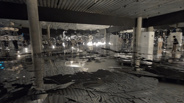 [사진=박현주미술전문기자]블랙박스 이불의  '태양의 도시 II' *재판매 및 DB 금지