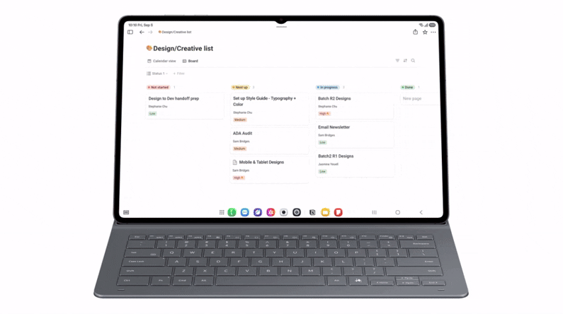 삼성 덱스(Samsung DeX) 기능을 활용한 '갤럭시 탭 S11 울트라' 사용 장면. 삼성전자