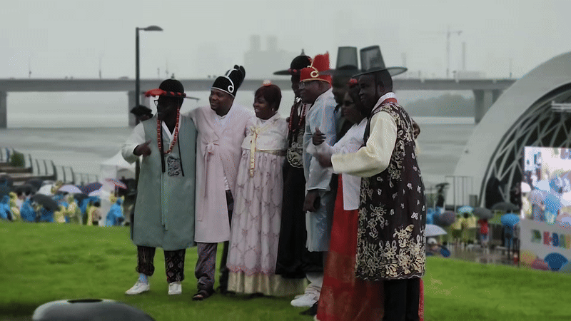 17일 서울 여의도 한강공원에서 열린 '케이 데이 인 한강'(K-day in Hangang). 영상=신용현 기자