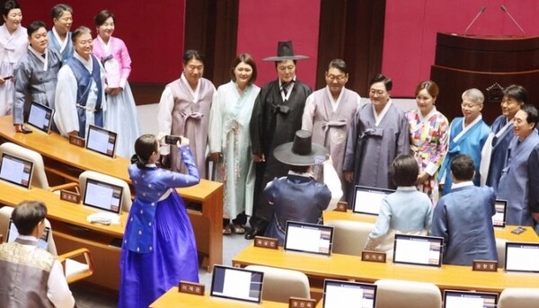 남도한복 이미지