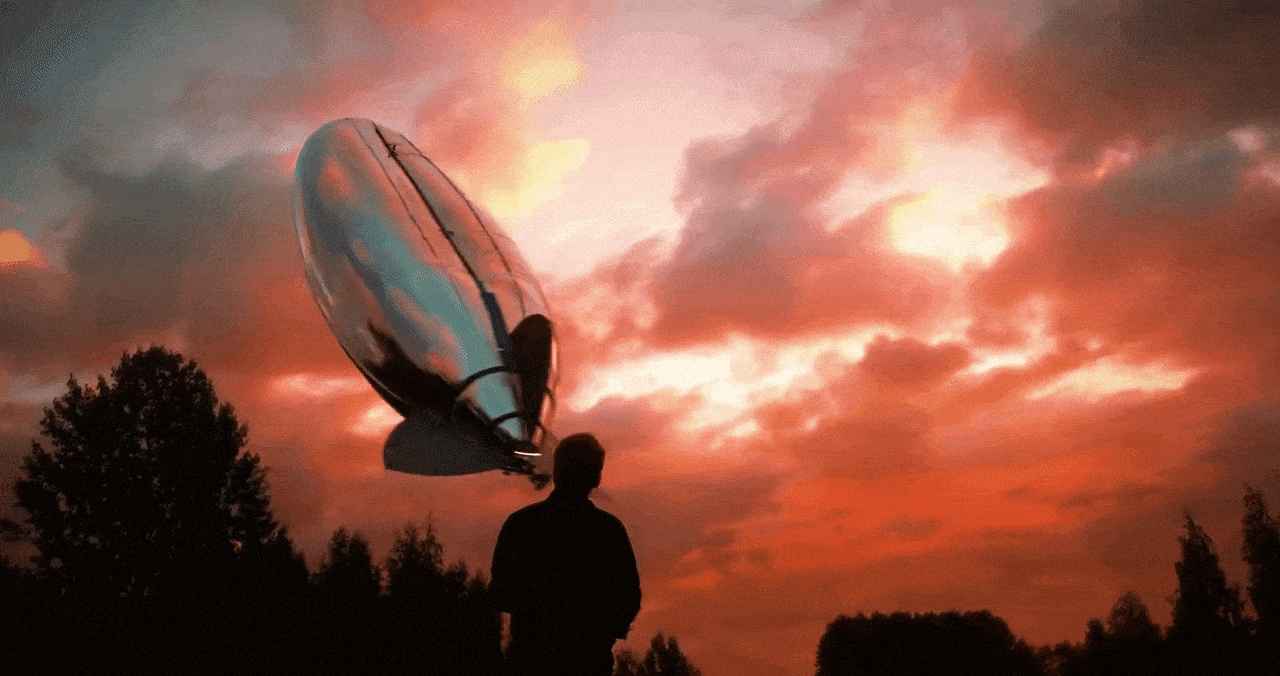 유럽 서쪽 끝자락 포르투갈 해역 상공에 떠오르는 켈루 무인 정찰 비행선. 나토는 해상 감시 전력 강화를 위해 시험 운용을 진행 중이다. 출처=켈루