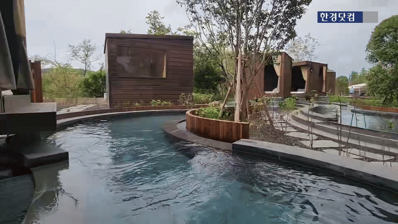 소노캄 경주 웰니스 풀앤스파 실외 풀. 영상=신용현 기자