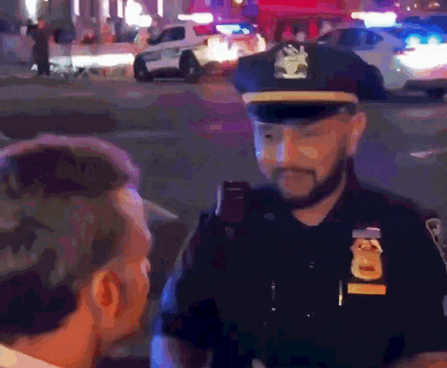 에마뉘엘 마크롱 프랑스 대통령이 22일(현지시간) 미국 뉴욕 길거리에서 걸어가는 모습이 포착됐다. SNS 갈무리