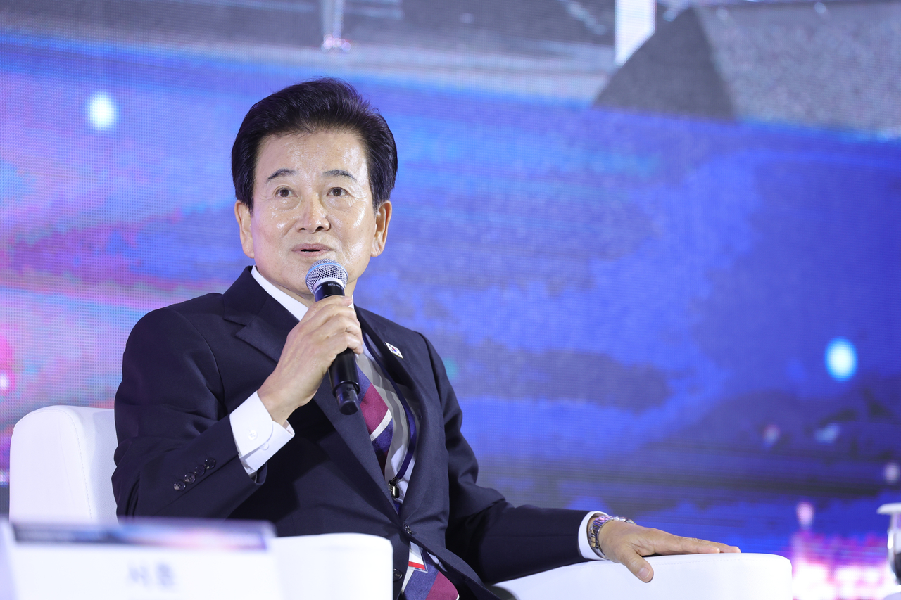 속보] 정동영 “국민 다수가 北 국가로 인정…핵문제 돌파구는 북미 회담”