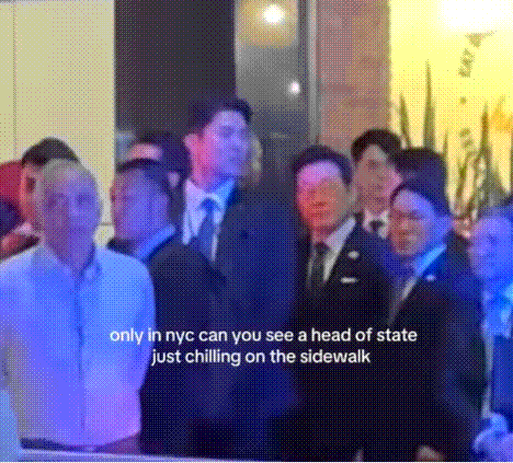 뉴욕 거리에서 포착된 이재명 대통령. /틱톡