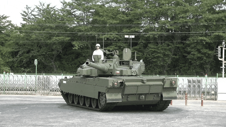 현대로템 창원공장 주행시험장에서 K2 전차가 시험 기동을 하고 있다. /현대로템 제공