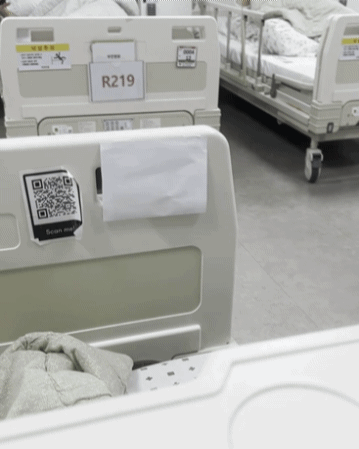 서울의 한 임상시험센터에서 의료진이 합숙 중인 복제약 임상시험 참여자들에게 문진을 진행하고 있다. 의약품 투약 후 문제가 발생하지 않았는지 꼼꼼히 확인해봐야 함에도 "이상 없죠"라는 말만 반복하며 빠른 걸음으로 참여자들이 누운 침대들을 지나쳤다. 영상은 재생 속도를 전혀 조정하지 않은 원본이다. 독자 제공