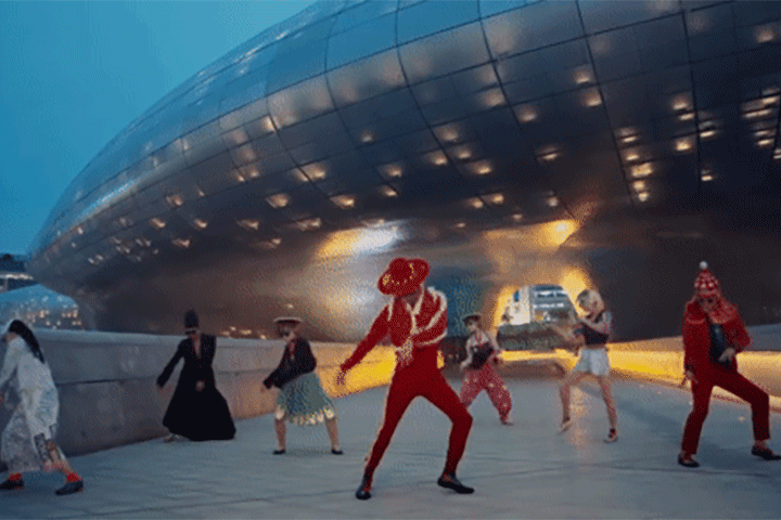 이날치의 노래 ‘범 내려온다’. 유튜브 영상 캡쳐