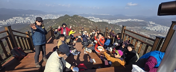 쉼터 사진 3