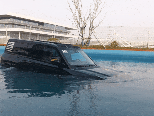 수상 부유 중인 U8(GIF) [촬영 임성호]