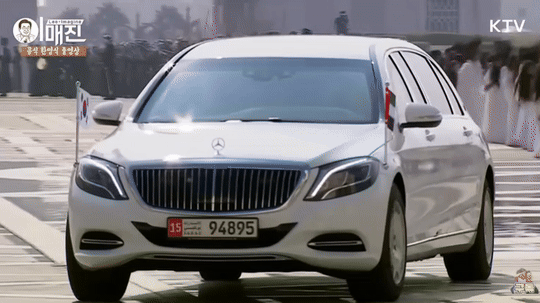 주요 20개국(G20) 정상회의 참석에 앞서 아랍에미리트(UAE)를 국빈 방문한 이재명 대통령이 UAE만의 전통공연으로 환대 받았다. /영상=KTV 영상캡처