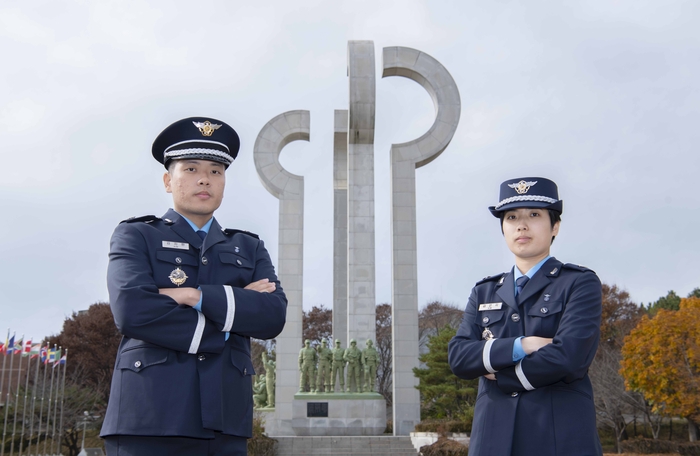 부사관·장교·군무원·장교…이 남자가 네번째 군생활 도전하는 이유