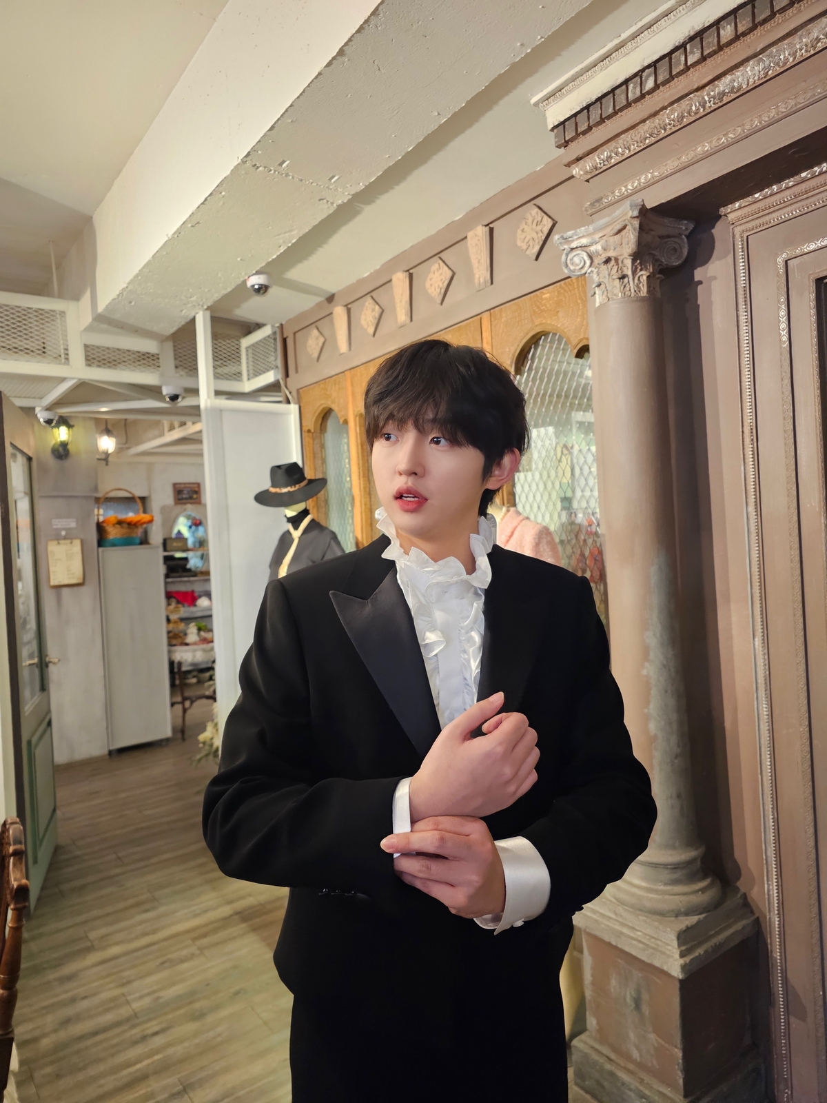 20251125213450413rozi