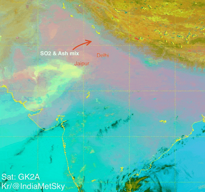 인도 기상청(IMD)은 “화산재 구름이 중국을 향해 이동하고 있으며 25일(현지시간) 오후 7시 30분경에는 인도 하늘에서 사라질 것”이라고 밝혔다.  [IndiaMetSky Weather]