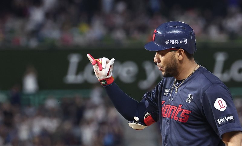 롯데 자이언츠 외국인 타자 빅터 레이예스