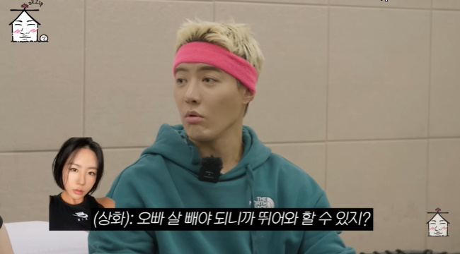 노란 수영복에 섹시한 몸매 어필하는 존예 처자