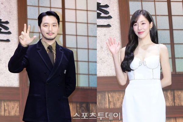 노란 수영복에 섹시한 몸매 어필하는 존예 처자