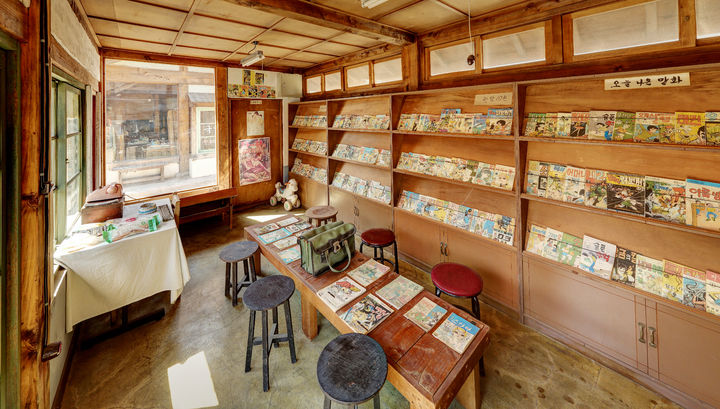 노란 수영복에 섹시한 몸매 어필하는 존예 처자