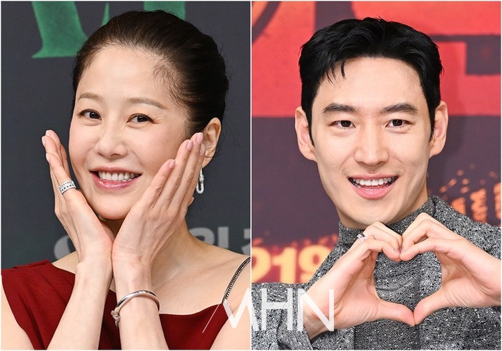 노란 수영복에 섹시한 몸매 어필하는 존예 처자